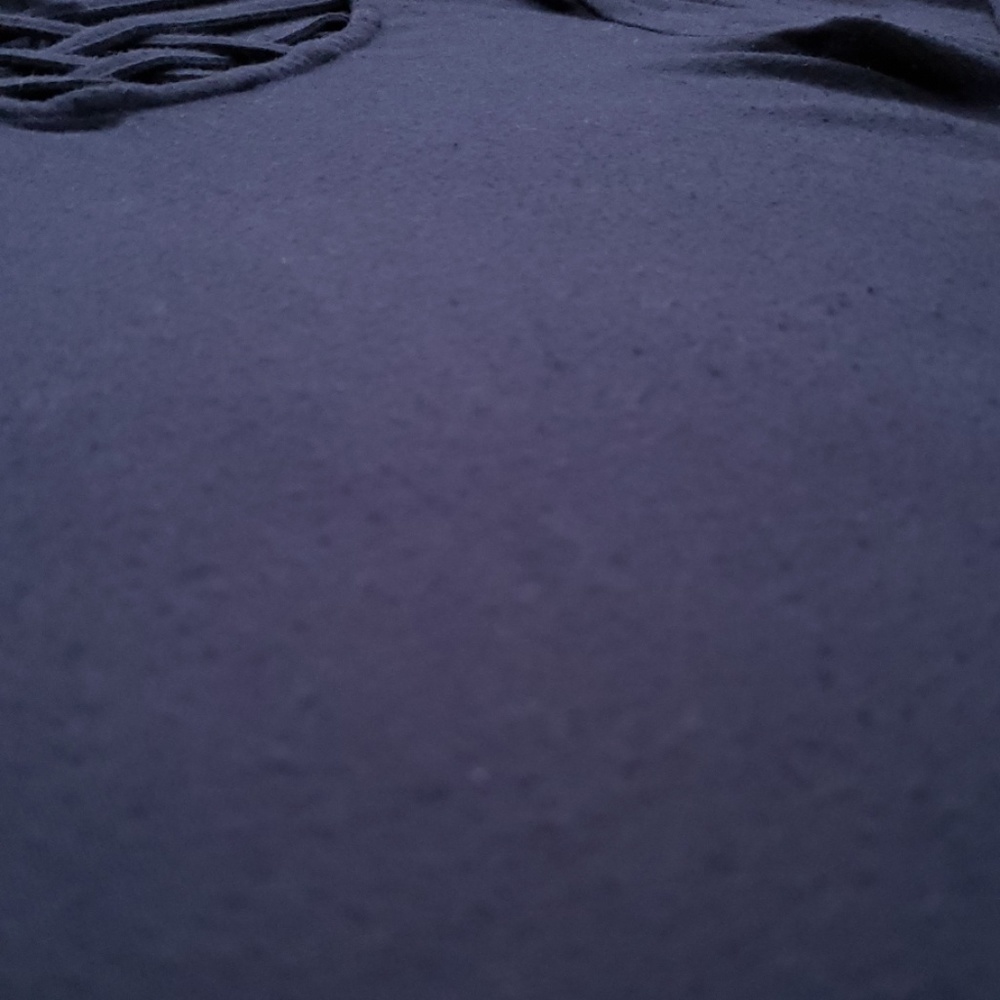 Criss Cross Top - Picture 3 of 5